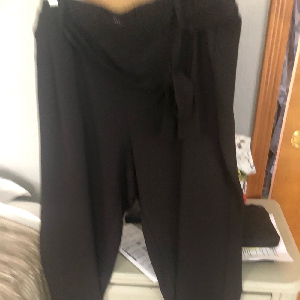 Black trouser with tie and cuffs